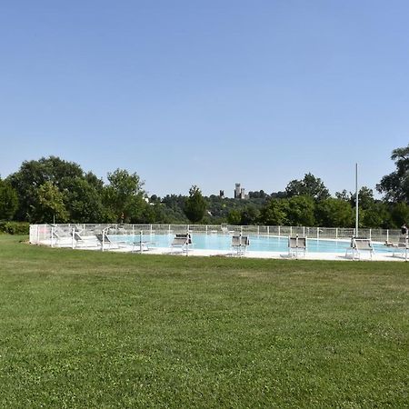 Гостевой дом Agriturismo Gian Galeazzo Visconti Валеджо-суль-Минчо Экстерьер фото